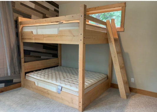 New Jersey Beach House Bunk Beds: Custom Solutions for Coastal Living from Black Diamond Bunk Beds